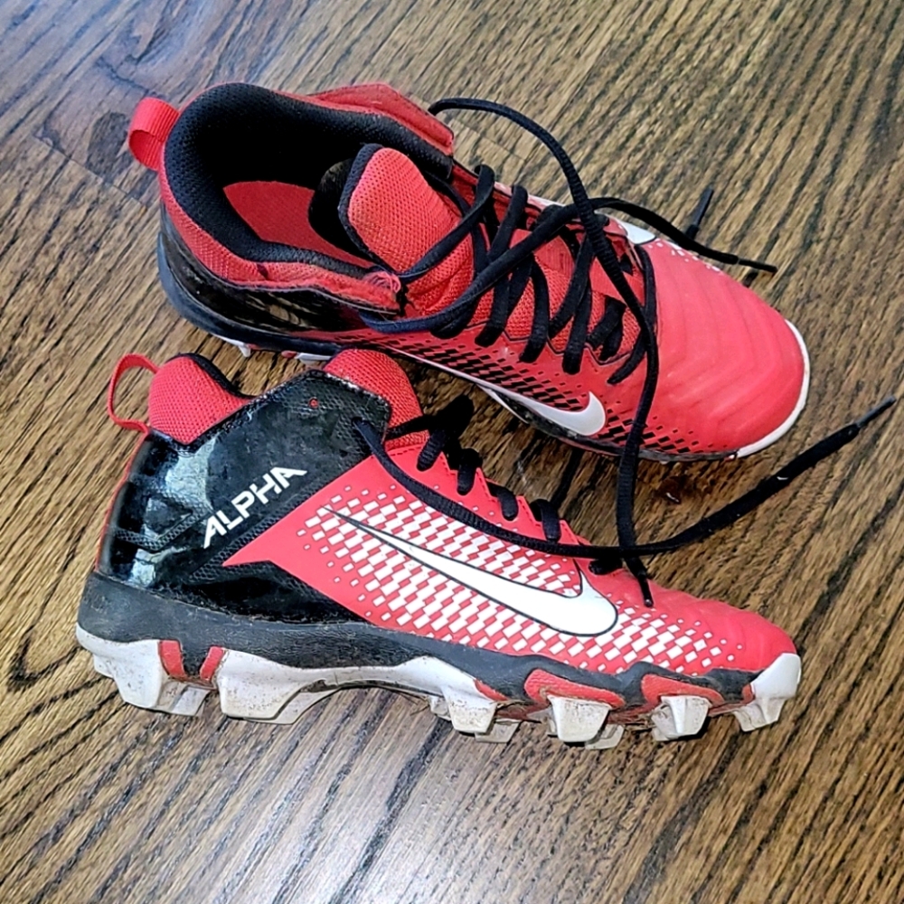 Nike Boys Football Cleats 4